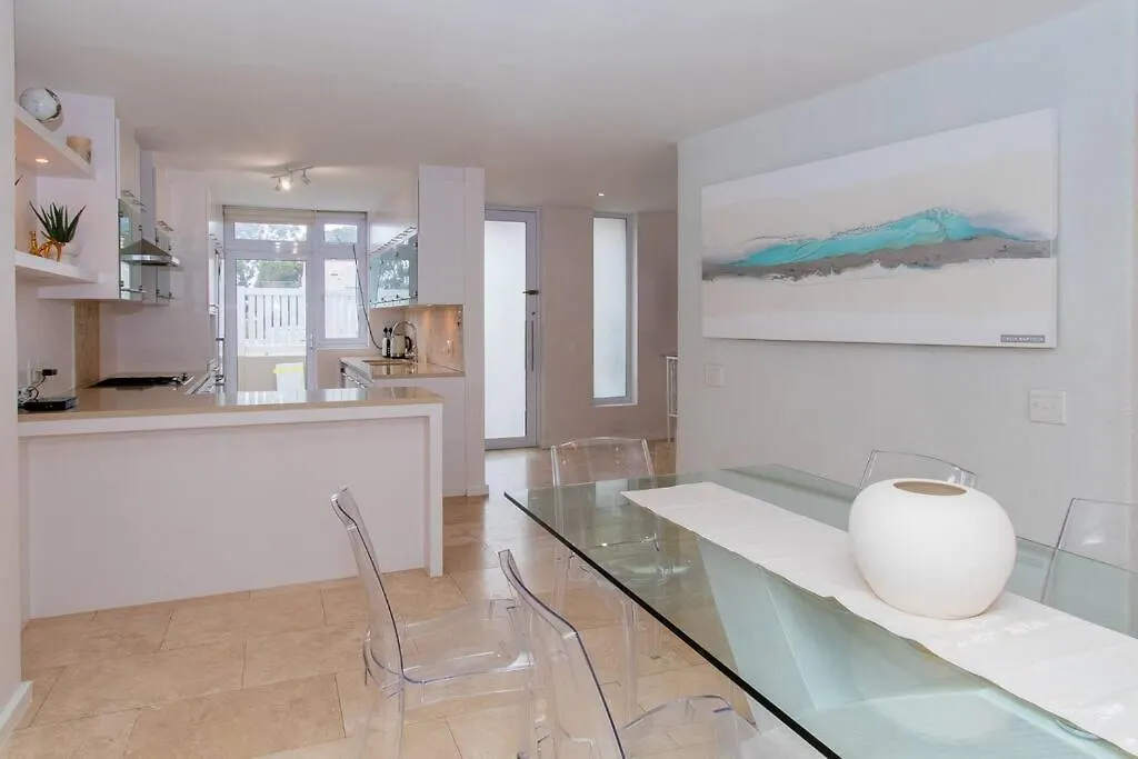 Spectacular Avenues Fresnaye! Apartment Cape Town