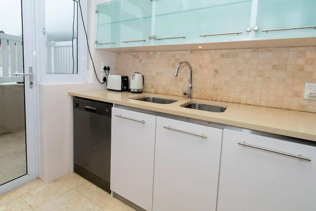 Spectacular Avenues Fresnaye! Apartment Cape Town