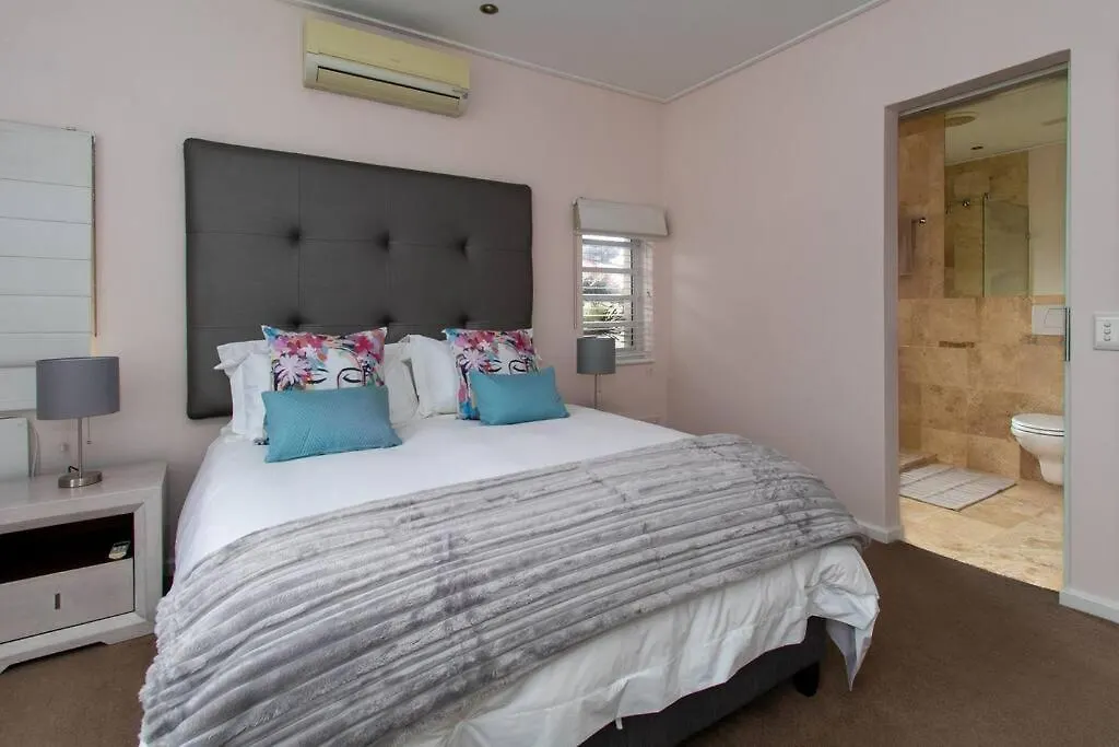 Spectacular Avenues Fresnaye! Apartment Cape Town