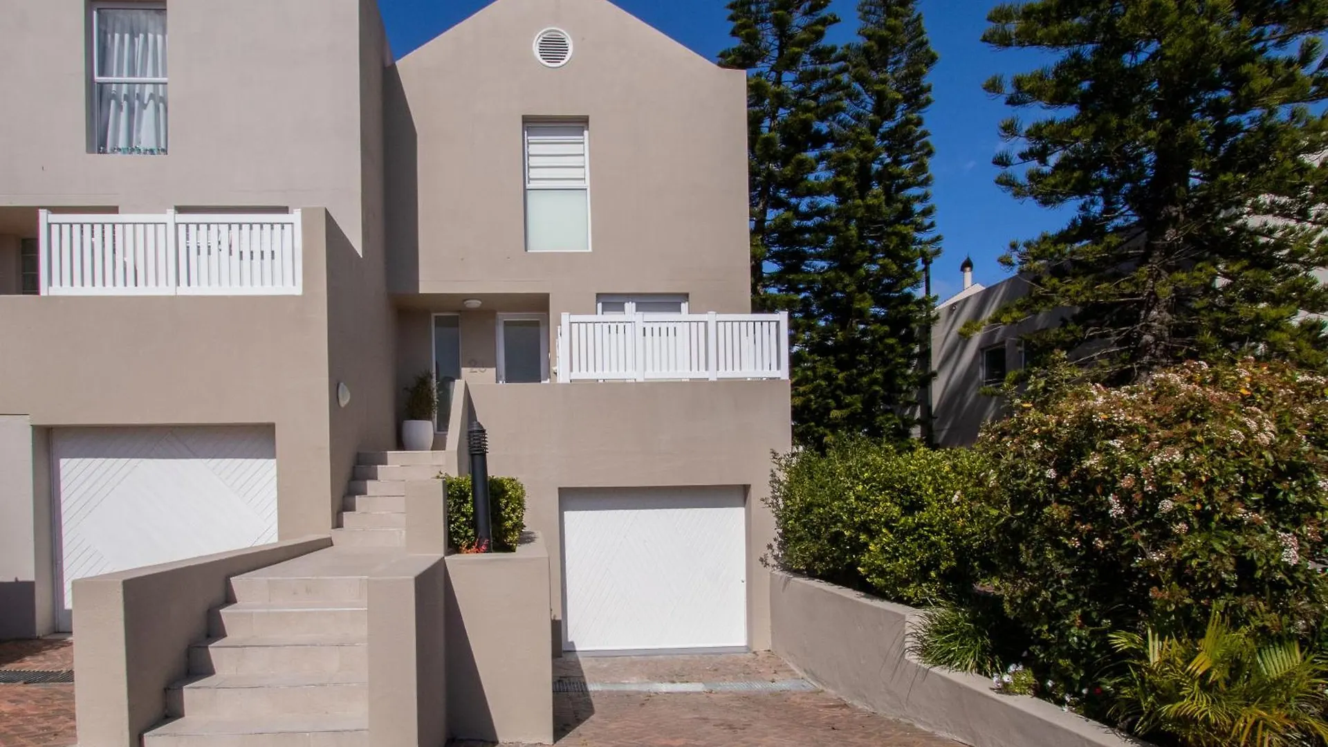 Spectacular Avenues Fresnaye! Apartment Cape Town